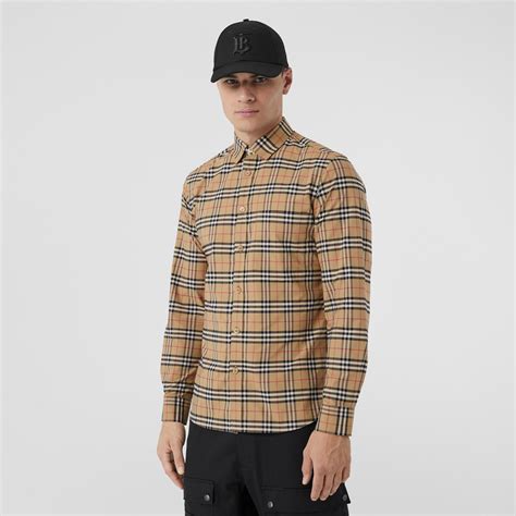 camicia burberry uomo sfiancata|Scopri la nuova collezione di camicie Burberry uomo su FARFETCH.